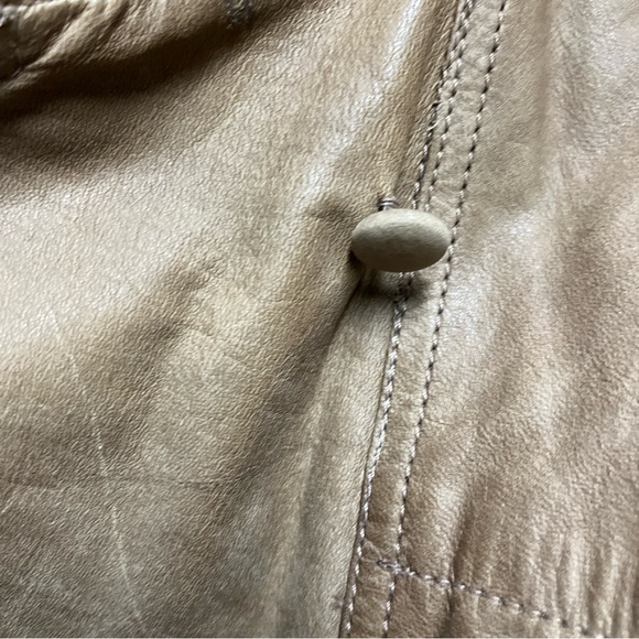 Women's Tan Leather Jacket Size Medium EUC - Picture 6 of 7